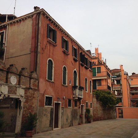 Locazione Turistica Corte Vecchia Venice Luaran gambar